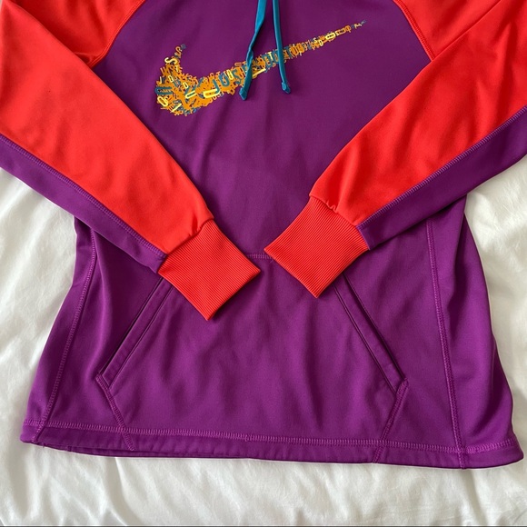 SOLD - Nike Therma-Fit Hoodie - Picture 2 of 9